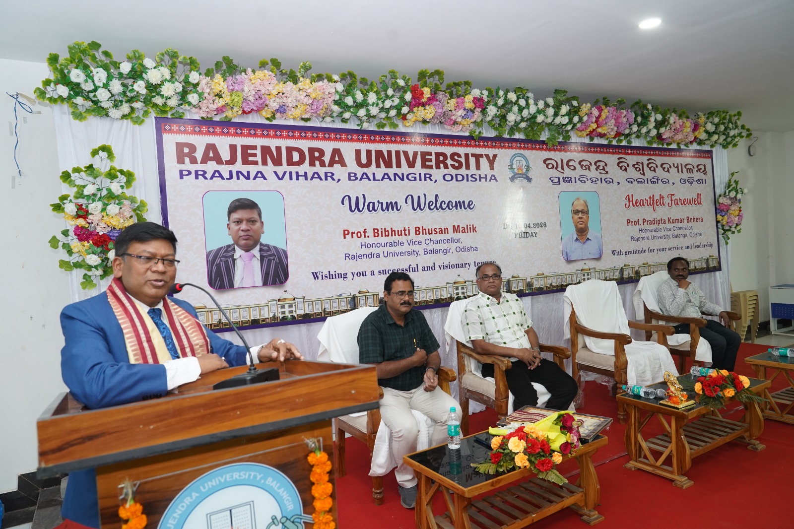 Addressing faculty and staff at Rajendra University
